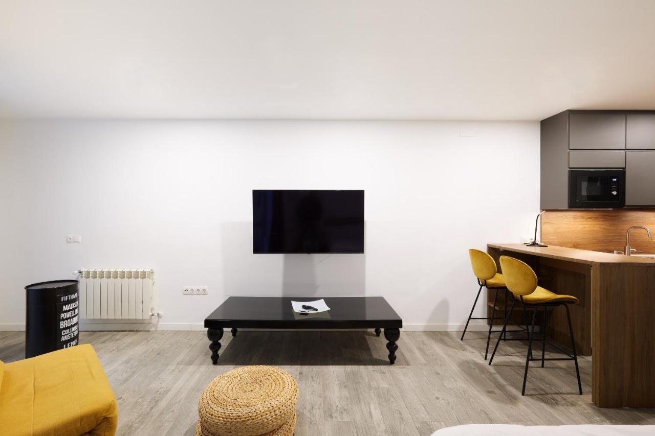Tuapartamento Centro - Fuente Navarreria Apartment Pamplona Ngoại thất bức ảnh