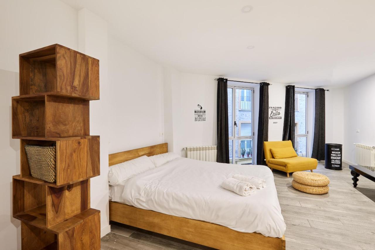 Tuapartamento Centro - Fuente Navarreria Apartment Pamplona Ngoại thất bức ảnh