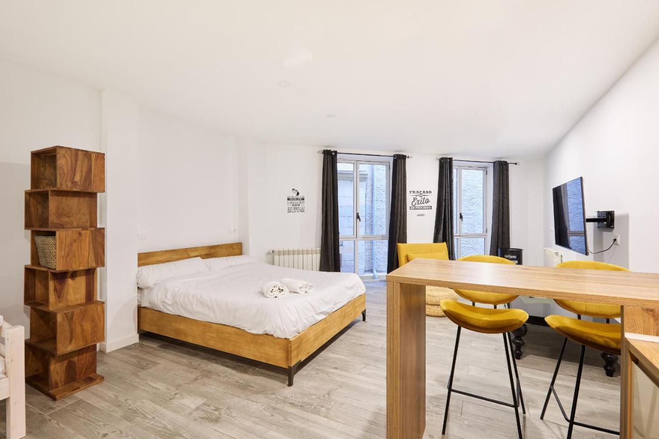 Tuapartamento Centro - Fuente Navarreria Apartment Pamplona Ngoại thất bức ảnh