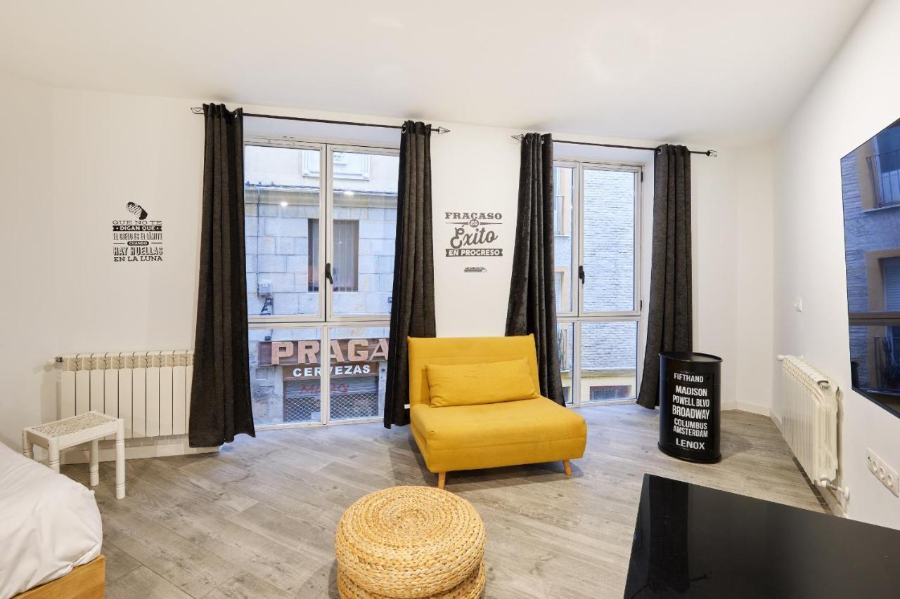 Tuapartamento Centro - Fuente Navarreria Apartment Pamplona Ngoại thất bức ảnh
